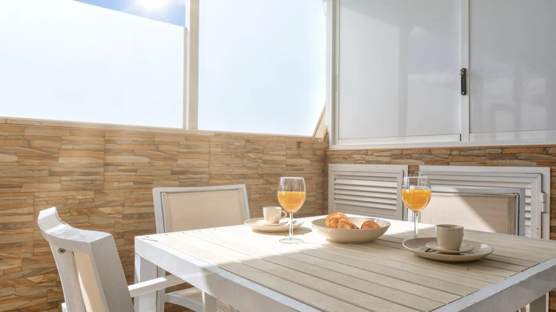 Sol Y Arena Playa Honda-100M From The Beach Playa Honda  Spain