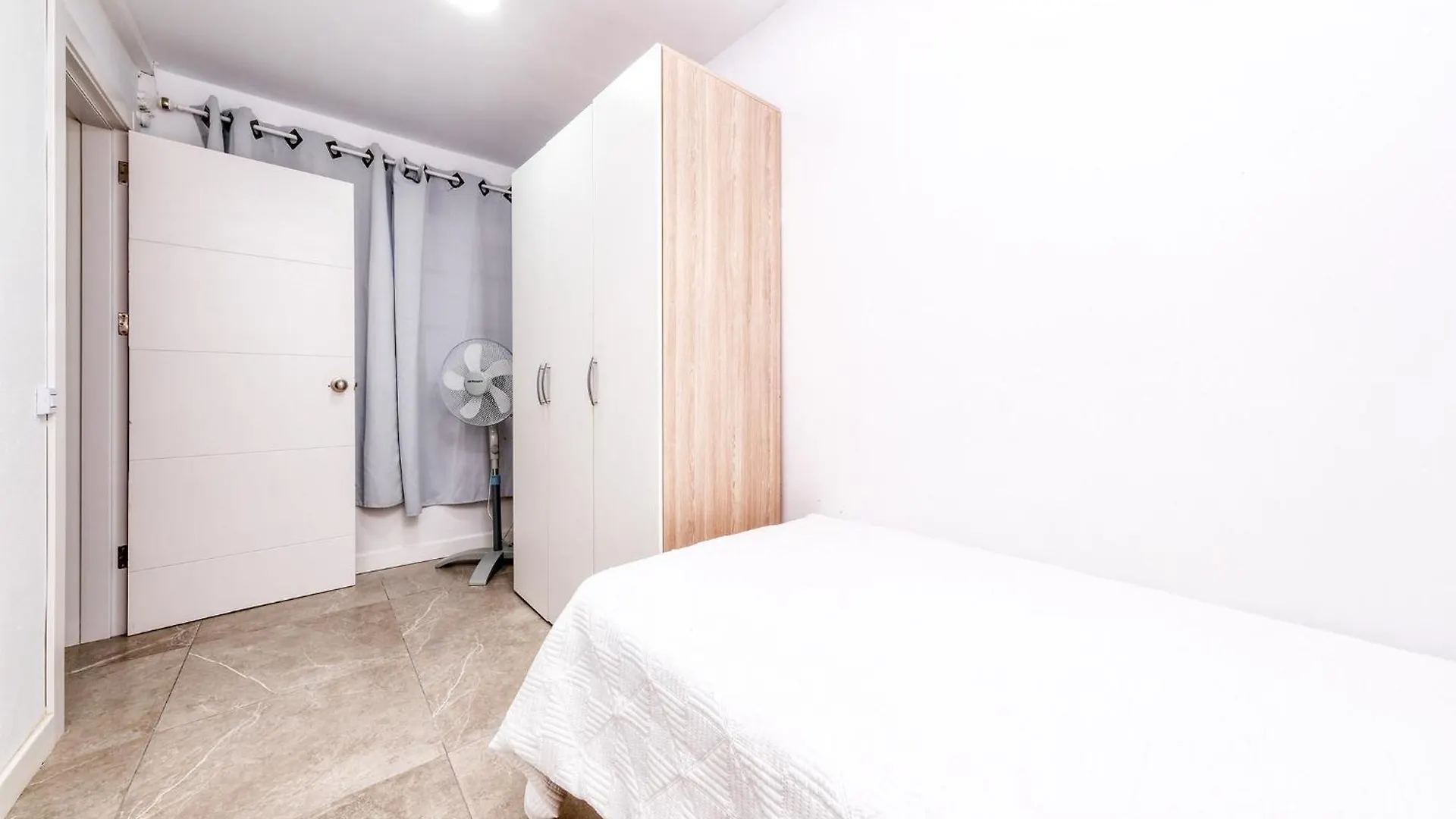 Holiday home Sol Y Arena Playa Honda-100M From The Beach Playa Honda  Spain